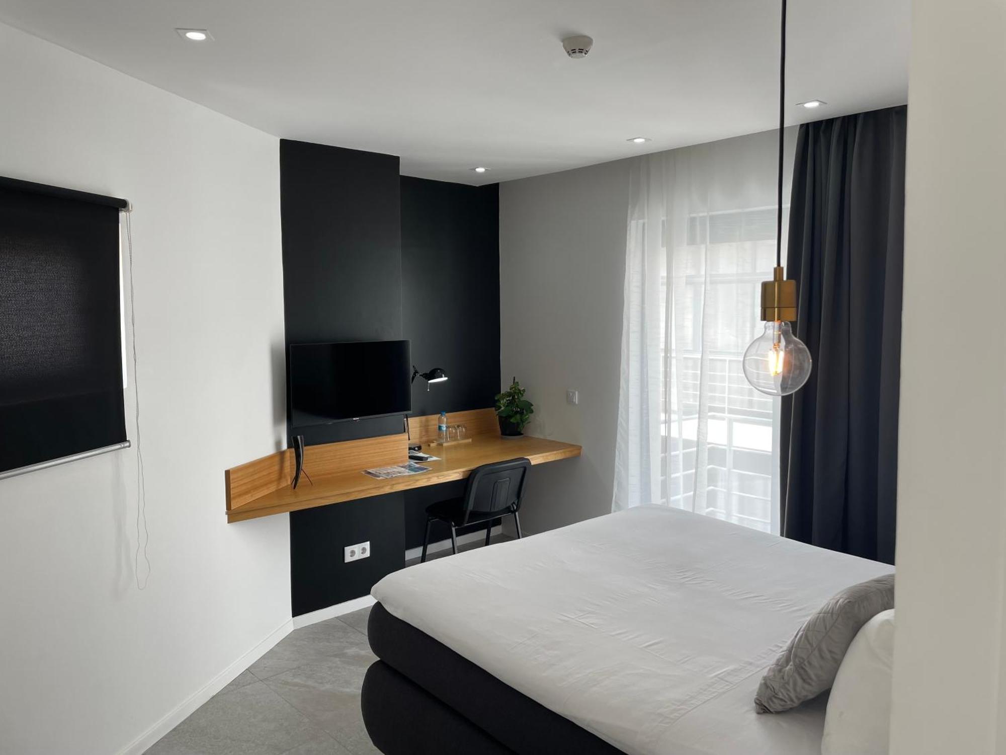 Prassa 3 Boutique Hotel Минделу Экстерьер фото