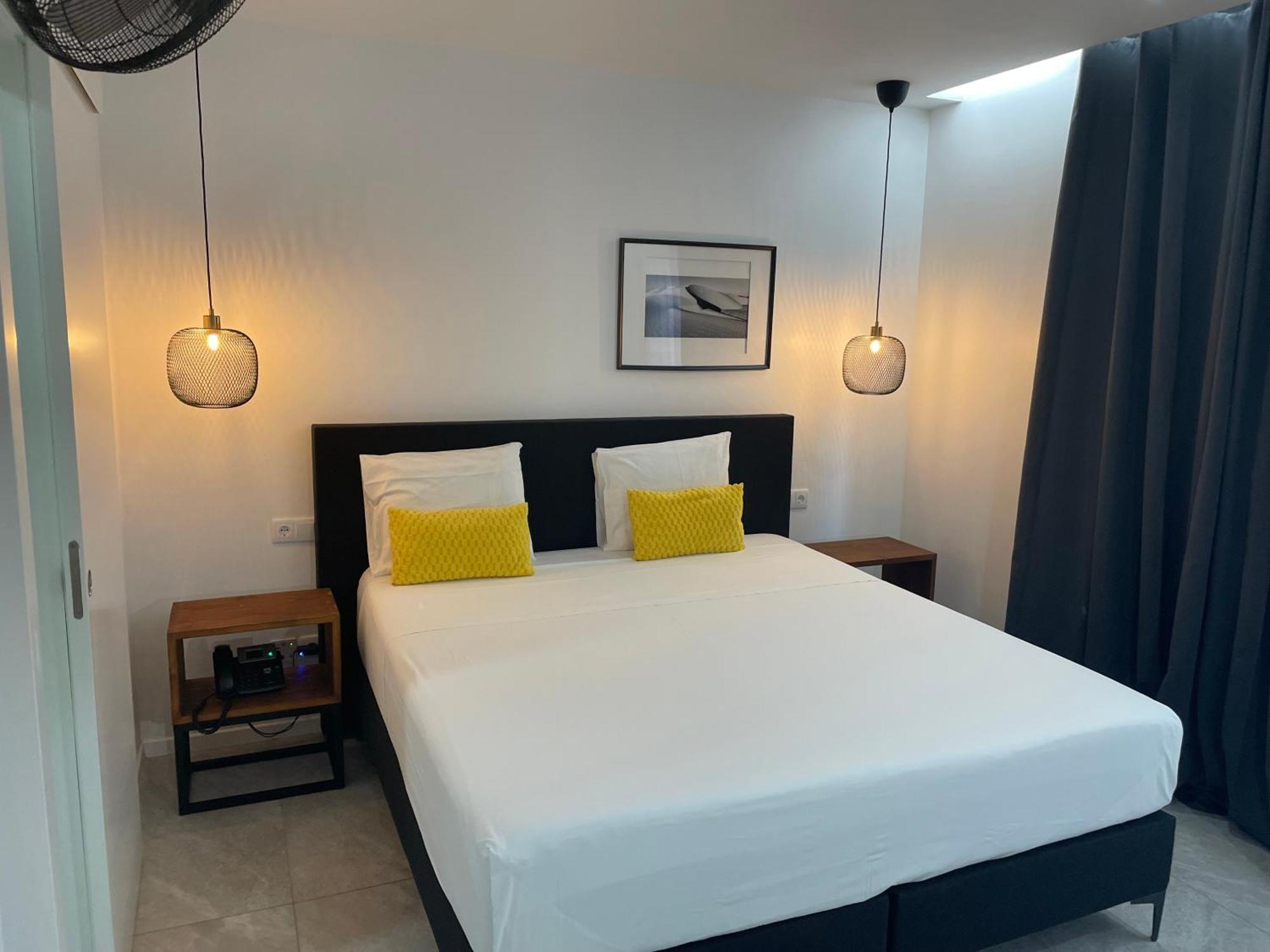 Prassa 3 Boutique Hotel Минделу Экстерьер фото